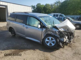 2014 Toyota Sienna LE AAS with VIN 5TDKK3DC5ES447565, listed as a Copart auction lot 52301335 with 0 mi miles and Salvage Title. Bid and sale history available at carsss.com. Image 4.