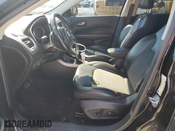 2018 Jeep Compass Latitude with VIN 3C4NJDBB8JT417492, listed as a Copart auction lot 50998975 with 141,975 mi miles and Salvage title. Bid and sale history available at DreamBid. Image 7.
