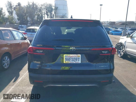 2024 Toyota Highlander XLE z VIN 5TDAAAB52RS003735, wystawiony jako IAAI lot #42373845 z przebiegiem 12 569 mil mil oraz . Historia ofert i sprzedaży dostępna na DreamBid. Obrazek 17.