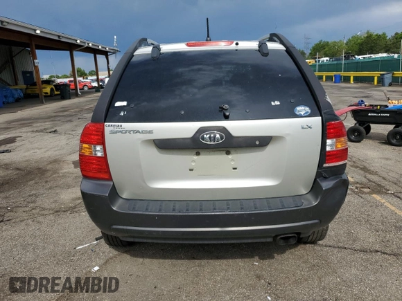 2006 Kia Sportage LX z VIN KNDJF724667293852, wystawiony jako Copart lot #58573485 z przebiegiem 212 470 mil mil oraz Szkoda całkowita • Salvage title. Historia ofert i sprzedaży dostępna na DreamBid. Obrazek 6.