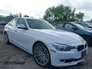 2014 BMW 3 Series 328i z VIN WBA3A5C56EJ464133, wystawiony jako IAAI lot #42314969 z przebiegiem 114 221 mil mil oraz . Historia ofert i sprzedaży dostępna na DreamBid. Obrazek 1.