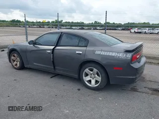 2014 Dodge Charger Police z VIN 2C3CDXAT9EH191184, wystawiony jako IAAI lot #42468882 z przebiegiem 202 790 mil mil oraz . Historia ofert i sprzedaży dostępna na DreamBid. Obrazek 14.