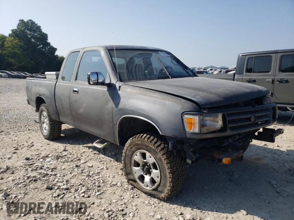 1997 Toyota T100 SR5 with VIN JT4UN24D8V0043620, listed as a Copart auction lot 86747534 with 185,470 mi miles and Salvage Title. Bid and sale history available at DreamBid. Image 4.