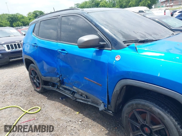 2018 Jeep Compass Trailhawk с VIN 3C4NJDDB3JT212689, выставлен на аукционе IAAI как лот 42628715 с пробегом 209 321 миль миль и . История ставок и продаж доступна на DreamBid. Изображение 17.
