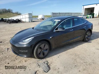 2018 Tesla Model 3 Long Range Battery z VIN 5YJ3E1EB4JF182495, wystawiony jako Copart lot #55627055 z przebiegiem 53 415 mil mil oraz Czysty tytuł • Clean title. Historia ofert i sprzedaży dostępna na DreamBid. Obrazek 1.
