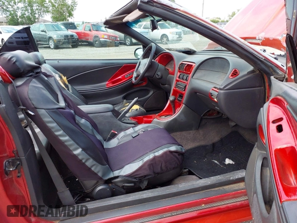 2000 Ford Mustang GT с VIN 1FAFP45XXYF125797, выставлен на аукционе IAAI как лот 42470212 с пробегом 183 845 миль миль и . История ставок и продаж доступна на DreamBid. Изображение 5.