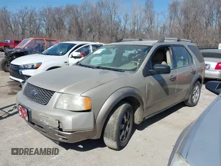 2006 Ford Freestyle SE with VIN 1FMZK04126GA17446, listed as a IAAI auction lot 41659894 with 259,878 mi miles. Bid and sale history available at carsss.com. Image 2.