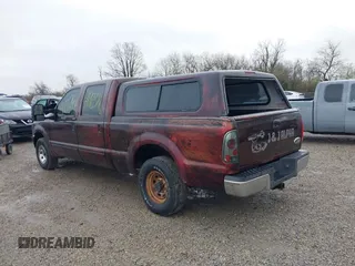 2004 Ford Super Duty F-250 XL with VIN 1FTNW20L34EA70689, listed as a IAAI auction lot 41923744 with 437,297 mi miles. Bid and sale history available at carsss.com. Image 3.