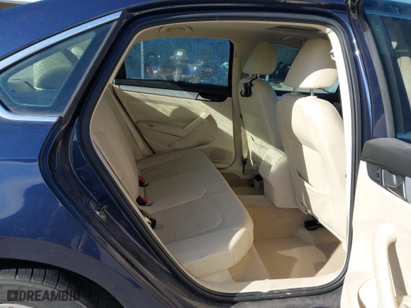 2012 Volkswagen Passat SE w/Sunroof with VIN 1VWBH7A35CC077207, listed as a IAAI auction lot 41351317 with 136,904 mi miles. Bid and sale history available at carsss.com. Image 8.