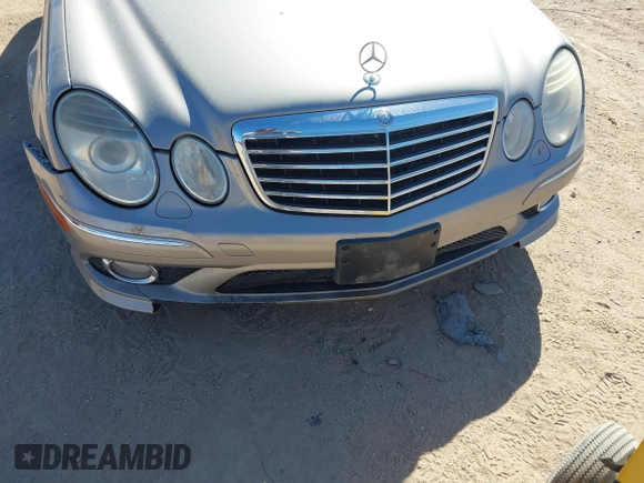 2008 Mercedes-Benz E-Class Luxury 3.5L with VIN WDBUF56X38B266614, listed as a IAAI auction lot 41652231 with 156,748 mi miles. Bid and sale history available at carsss.com. Image 6.