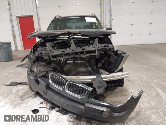 2004 BMW X3 2.5i with VIN WBXPA73464WC41900, listed as a IAAI auction lot 42007333 with 1 mi miles. Bid and sale history available at carsss.com. Image 12.