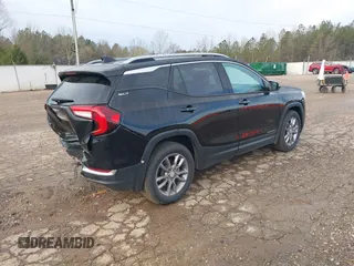 2022 GMC Terrain SLT z VIN 3GKALPEV7NL271077, wystawiony jako IAAI lot #41844024 z przebiegiem 74 823 mil mil oraz . Historia ofert i sprzedaży dostępna na DreamBid. Obrazek 4.