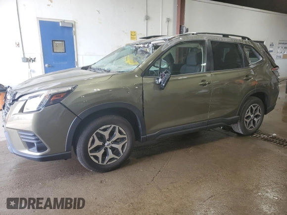 2024 Subaru Forester Premium with VIN JF2SKACC1RH408781, listed as a Copart auction lot 57173055 with 29,947 mi miles and Salvage title. Bid and sale history available at DreamBid. Image 1.
