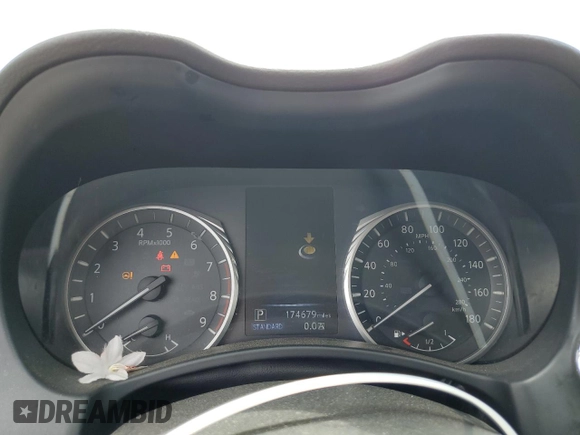 2018 Infiniti Q50 Luxe z VIN JN1EV7APXJM360210, wystawiony jako Copart lot #59193045 z przebiegiem 174 679 mil mil oraz Czysty tytuł • Clean title. Historia ofert i sprzedaży dostępna na DreamBid. Obrazek 9.