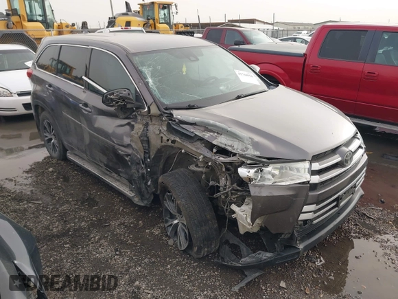 2018 Toyota Highlander LE with VIN 5TDZZRFH0JS249069, listed as a IAAI auction lot 41710956 with 83,598 mi miles and . Bid and sale history available at DreamBid. Image 1.