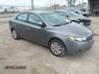 2013 Kia Forte EX with VIN KNAFU4A25D5719479, listed as a IAAI auction lot 41927460 with 19,974 mi miles. Bid and sale history available at carsss.com. Image 1.