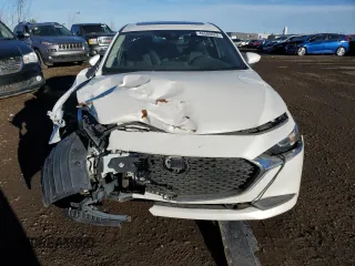 2021 Mazda 3 Preferred with VIN JM1BPBCL2M1302606, listed as a Copart auction lot 46586625 with 95,657 mi miles and Non Repairable. Bid and sale history available at DreamBid. Image 5.