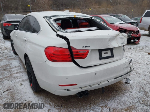 2017 BMW 4 Series 430i xDrive z VIN WBA4F9C54HG791712, wystawiony jako IAAI lot #41554381 z przebiegiem 106 013 mil mil oraz . Historia ofert i sprzedaży dostępna na DreamBid. Obrazek 3.