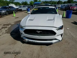 2020 Ford Mustang EcoBoost z VIN 1FATP8UH4L5131470, wystawiony jako Copart lot #55918245 z przebiegiem 81 072 mil mil oraz Szkoda całkowita • Salvage title. Historia ofert i sprzedaży dostępna na DreamBid. Obrazek 13.