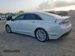 2014 Lincoln MKZ with VIN 3LN6L2GK4ER811632, listed as a Copart auction lot 59675525 with 143,230 mi miles and Salvage title. Bid and sale history available at DreamBid. Image 2.