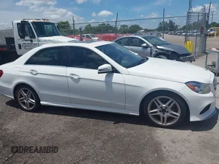 2014 Mercedes-Benz E 350 Sport with VIN WDDHF5KB2EA901598, listed as a IAAI auction lot 42521799 with 187,134 mi miles and . Bid and sale history available at DreamBid. Image 13.