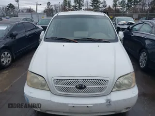 2004 Kia Sedona LX with VIN KNDUP131446537660, listed as a IAAI auction lot 41526183 with 282,891 mi miles. Bid and sale history available at carsss.com. Image 12.