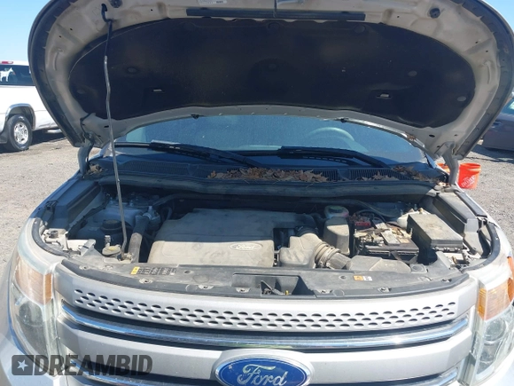 2015 Ford Explorer z VIN 1FM5K7B83FGC12754, wystawiony jako IAAI lot #42296111 z przebiegiem 224 135 mil mil oraz . Historia ofert i sprzedaży dostępna na DreamBid. Obrazek 10.