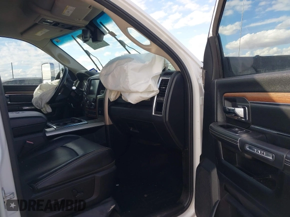 2015 Ram 2500 Laramie with VIN 3C6UR5FL3FG582483, listed as a IAAI auction lot 41307712 with 1 mi miles. Bid and sale history available at carsss.com. Image 5.