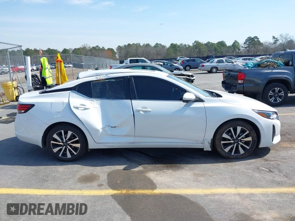 2024 Nissan Sentra SV with VIN 3N1AB8CV1RY205644, listed as a IAAI auction lot 41778439 with 40,266 mi miles and . Bid and sale history available at DreamBid. Image 13.