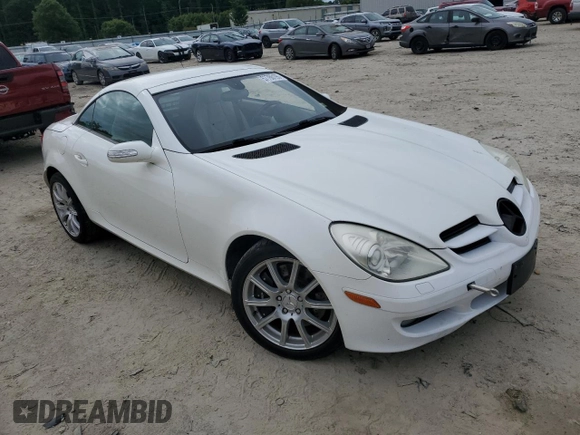 2005 Mercedes-Benz SLK 230/320 with VIN WDBWK56F75F054914, listed as a Copart auction lot 57760195 with 113,151 mi miles and Salvage title. Bid and sale history available at DreamBid. Image 4.