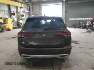 2024 Mitsubishi Outlander SEL z VIN JA4J4WA84RZ054131, wystawiony jako IAAI lot #41555718 z przebiegiem 17 559 mil mil oraz . Historia ofert i sprzedaży dostępna na DreamBid. Obrazek 16.