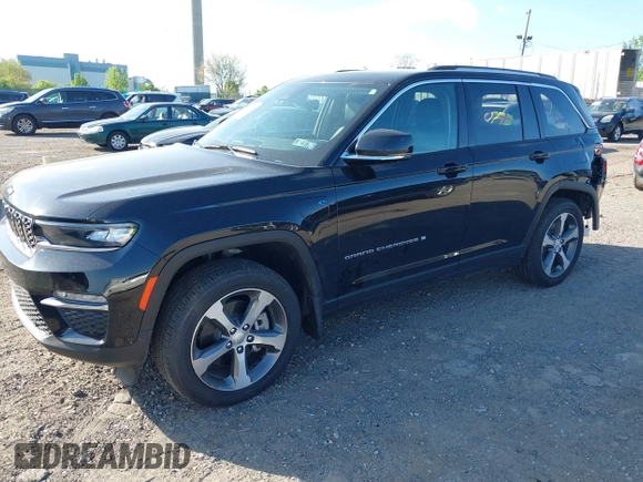 2024 Jeep Grand Cherokee с VIN 1C4RJYB61RC713750, выставлен на аукционе IAAI как лот 42149409 с пробегом 9 931 миль миль и . История ставок и продаж доступна на DreamBid. Изображение 23.