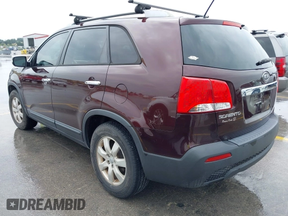 2013 Kia Sorento LX with VIN 5XYKT4A28DG387792, listed as a IAAI auction lot 42650144 with 93,136 mi miles and . Bid and sale history available at DreamBid. Image 3.