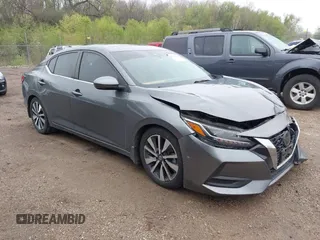 2020 Nissan Sentra SV z VIN 3N1AB8CV1LY244998, wystawiony jako IAAI lot #42180939 z przebiegiem 130 346 mil mil oraz . Historia ofert i sprzedaży dostępna na DreamBid. Obrazek 1.