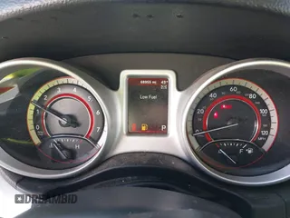 2019 Dodge Journey SE z VIN 3C4PDCBB1KT859686, wystawiony jako IAAI lot #41548860 z przebiegiem 68 955 mil mil oraz . Historia ofert i sprzedaży dostępna na DreamBid. Obrazek 7.
