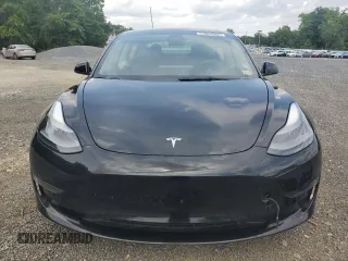 2023 Tesla Model 3 z VIN 5YJ3E1EAXPF451972, wystawiony jako Copart lot #60165475 z przebiegiem 104 902 mil mil oraz Czysty tytuł • Clean title. Historia ofert i sprzedaży dostępna na DreamBid. Obrazek 5.