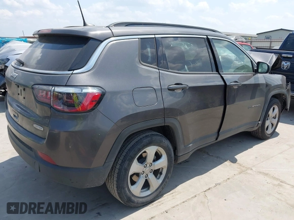 2021 Jeep Compass Latitude with VIN 3C4NJCBBXMT563858, listed as a IAAI auction lot 42327326 with Not provided miles and . Bid and sale history available at DreamBid. Image 4.