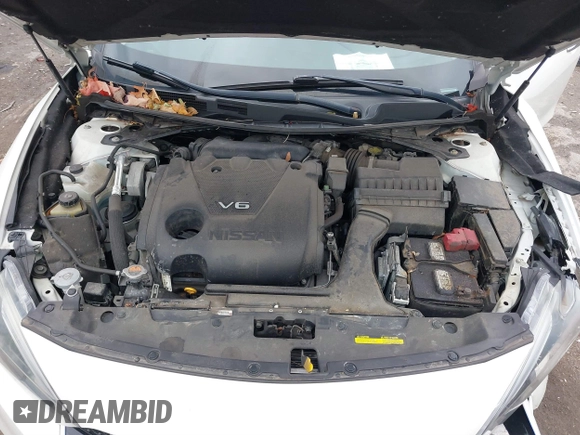 2017 Nissan Maxima SV with VIN 1N4AA6AP5HC447844, listed as a IAAI auction lot 40824768 with 90,488 mi miles. Bid and sale history available at carsss.com. Image 10.