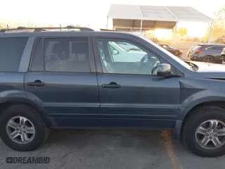 2005 Honda Pilot EX-L with NAVI with VIN 2HKYF187X5H514571, listed as a IAAI auction lot 41746538 with 276,994 mi miles. Bid and sale history available at carsss.com. Image 13.
