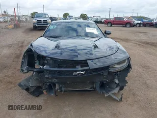 2018 Chevrolet Camaro 2SS with VIN 1G1FH1R70J0186772, listed as a IAAI auction lot 41569033 with Not provided miles and . Bid and sale history available at DreamBid. Image 13.