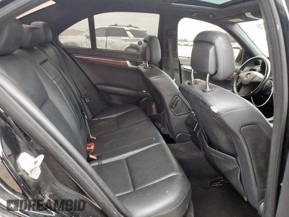 2009 Mercedes-Benz C 300 Sport z VIN WDDGF54X69R072918, wystawiony jako Copart lot #60755415 z przebiegiem 232 308 mil mil oraz Czysty tytuł • Clean title. Historia ofert i sprzedaży dostępna na DreamBid. Obrazek 10.
