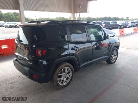 2020 Jeep Renegade Latitude with VIN ZACNJABB6LPL76835, listed as a IAAI auction lot 40352132 with 119,750 mi miles. Bid and sale history available at carsss.com. Image 4.
