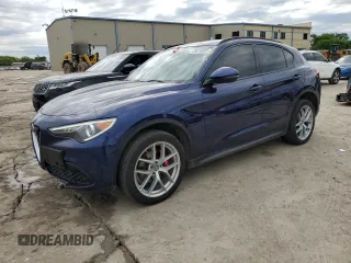2019 Alfa Romeo Stelvio z VIN ZASPAJAN6K7C44751, wystawiony jako Copart lot #55618895 z przebiegiem 134 954 mil mil oraz Tytuł czysty. Historia ofert i sprzedaży dostępna na DreamBid. Obrazek 1.