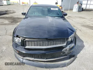 2008 Ford Mustang GT Deluxe z VIN 1ZVHT82H185162646, wystawiony jako Copart lot #51623075 z przebiegiem 106 896 mil mil oraz Szkoda całkowita • Salvage title. Historia ofert i sprzedaży dostępna na DreamBid. Obrazek 5.