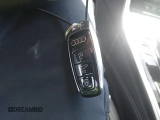 2025 Audi S7 Prestige z VIN WAUSFBF25SN018444, wystawiony jako IAAI lot #42190779 z przebiegiem 6 402 mil mil oraz . Historia ofert i sprzedaży dostępna na DreamBid. Obrazek 11.