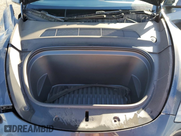 2024 Tesla Model Y Long Range с VIN 7SAYGDEE3RA236473, выставлен на аукционе Copart как лот 77409334 с пробегом 5 822 миль миль и Списание • Salvage title. История ставок и продаж доступна на DreamBid. Изображение 13.