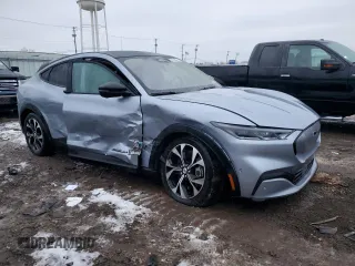 2022 Ford Mustang Mach-E Premium z VIN 3FMTK3SU4NMA55947, wystawiony jako Copart lot #86109474 z przebiegiem Nie podano mil oraz Szkoda całkowita • Salvage title. Historia ofert i sprzedaży dostępna na DreamBid. Obrazek 4.