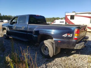 2006 Chevrolet Silverado 3500 DRW LT1 with VIN 1GCJK33D86F255841, listed as a Copart auction lot 75417924 with 212,136 mi miles and Salvage Title. Bid and sale history available at carsss.com. Image 2.