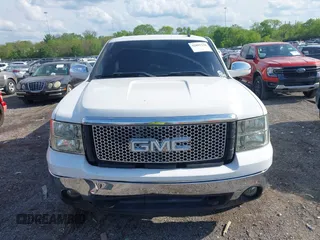 2008 GMC Sierra 1500 SLE1 z VIN 3GTEK13308G311110, wystawiony jako IAAI lot #42095136 z przebiegiem 166 626 mil mil oraz . Historia ofert i sprzedaży dostępna na DreamBid. Obrazek 12.