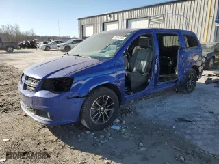 2018 Dodge Grand Caravan GT with VIN 2C4RDGEG5JR349897, listed as a Copart auction lot 49212745 with 101,257 mi miles and Salvage Title. Bid and sale history available at carsss.com. Image 1.